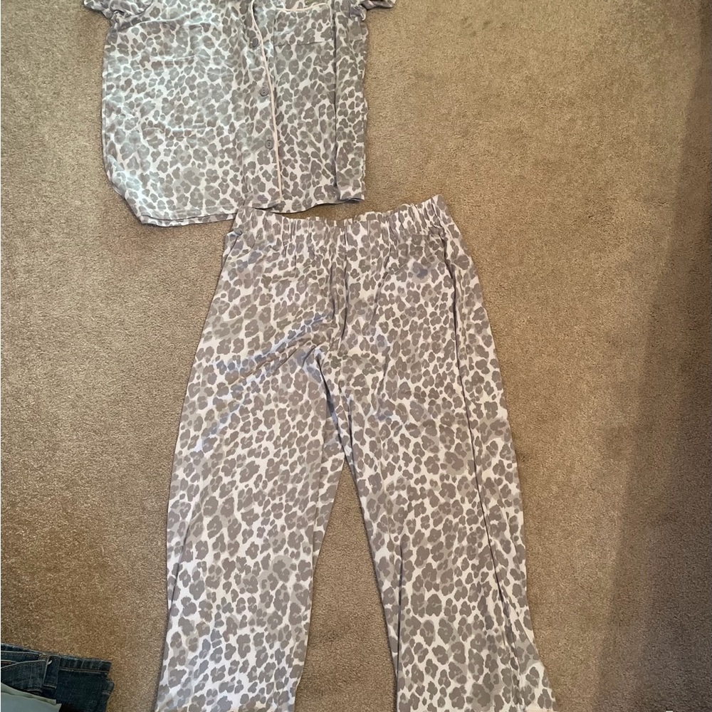 Tahari Gray and Pink Leopard-Print Loungewear Set